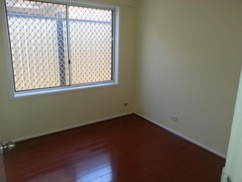 25 Sparrow Lane, Green Valley NSW 2168