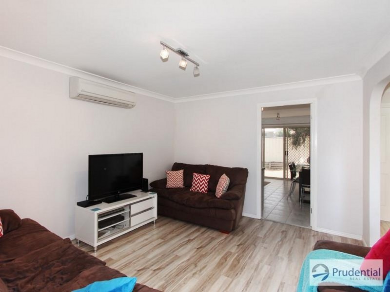 8/6 Lang Road, Casula NSW 2170