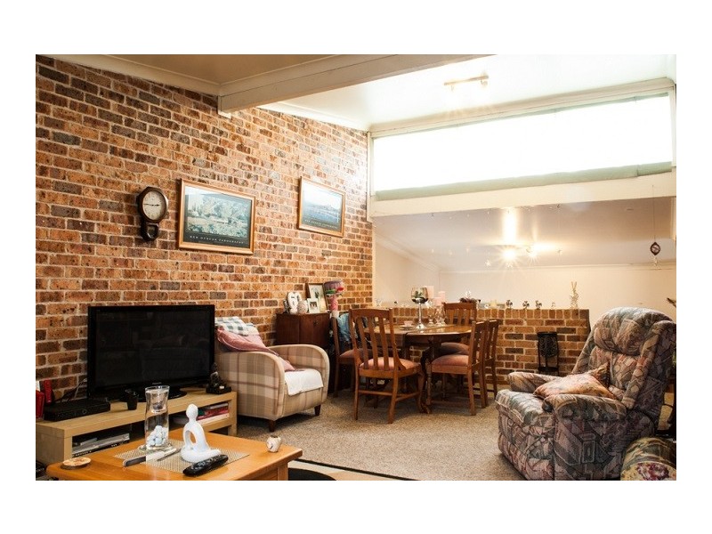 15 Highland Ave, Roselands NSW 2196