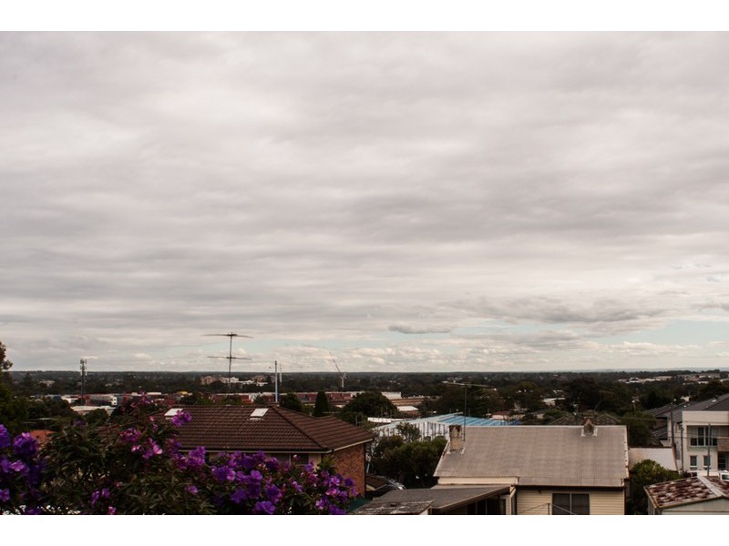 15 Highland Ave, Roselands NSW 2196