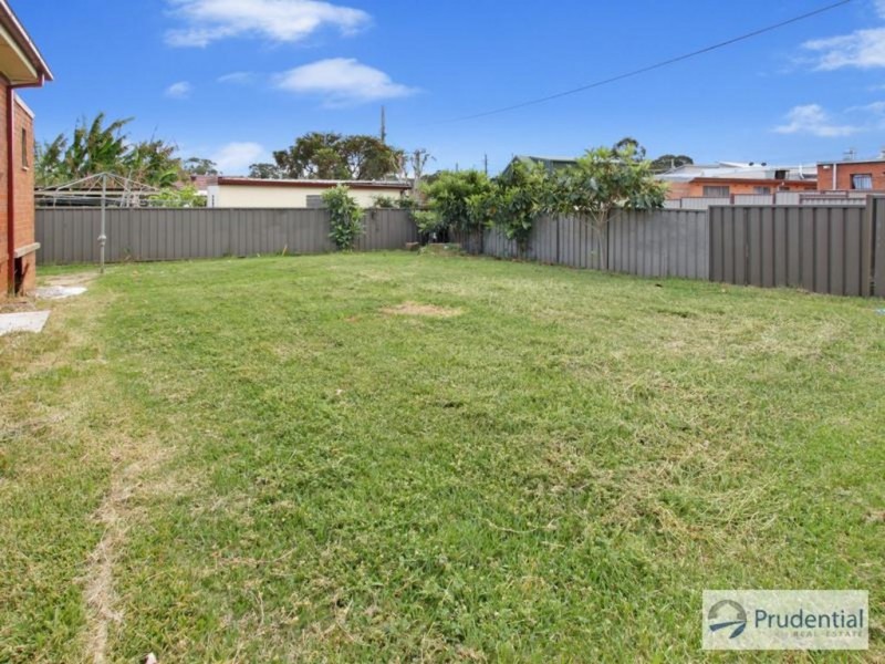 5 St Pauls Cres, Liverpool NSW 2170