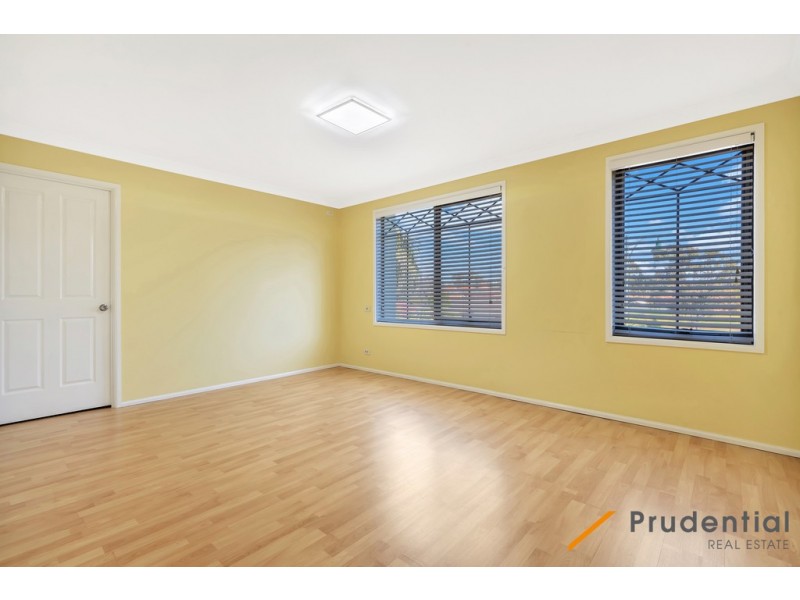 7 Cayley Place, Horningsea Park NSW 2171