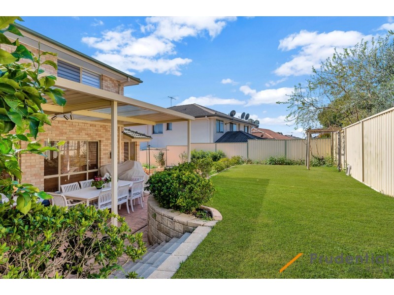 86 Greenway Drive, West Hoxton NSW 2171