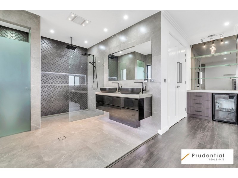 17 Walker Street, Oran Park NSW 2570
