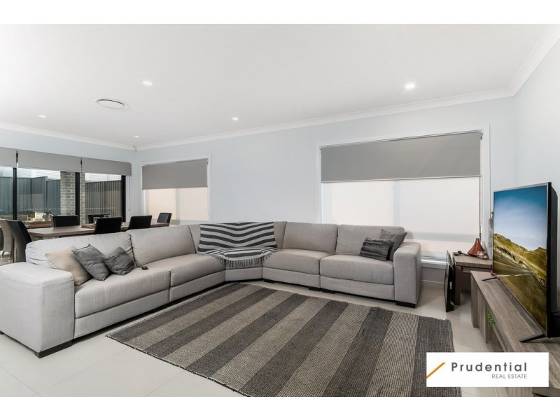 4 Greenhood Crescent, Denham Court NSW 2565