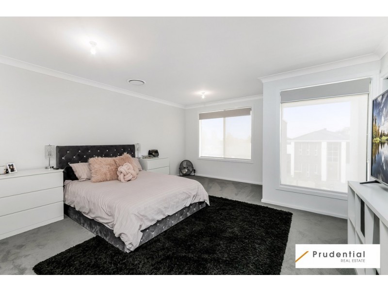 4 Greenhood Crescent, Denham Court NSW 2565