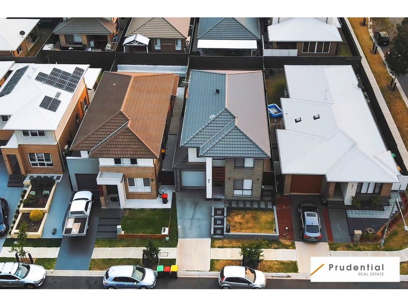 4 Greenhood Crescent, Denham Court NSW 2565