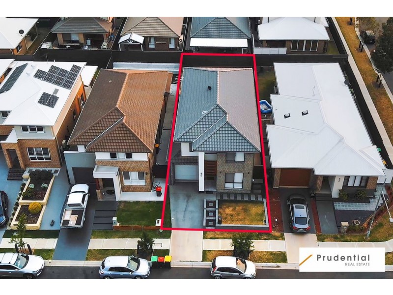 4 Greenhood Crescent, Denham Court NSW 2565