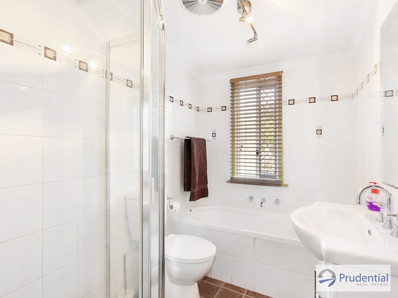 156 Wonga Rd, Lurnea NSW 2170