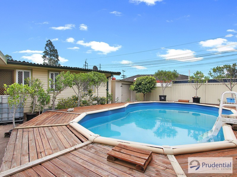 156 Wonga Rd, Lurnea NSW 2170