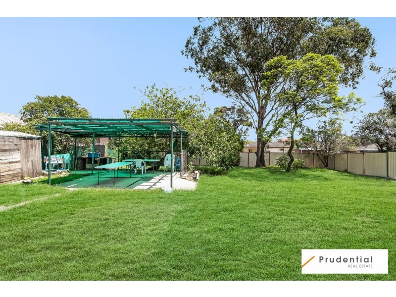 43 Rowe Avenue, Lurnea NSW 2170