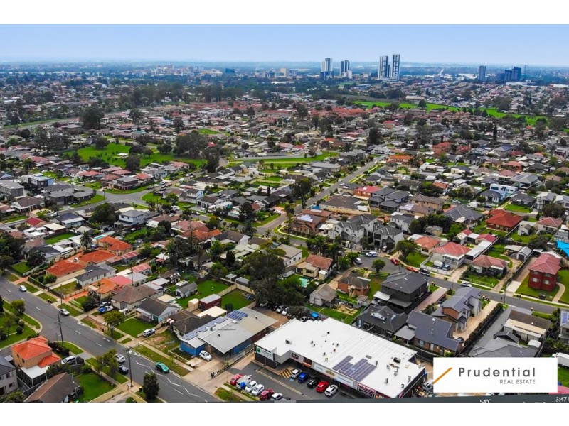 43 Rowe Avenue, Lurnea NSW 2170