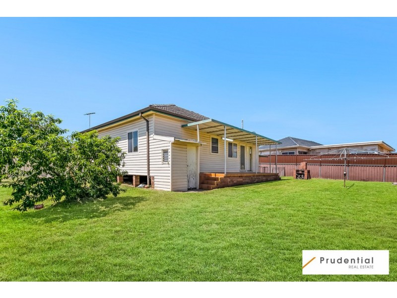 17 Dunbier Avenue, Lurnea NSW 2170