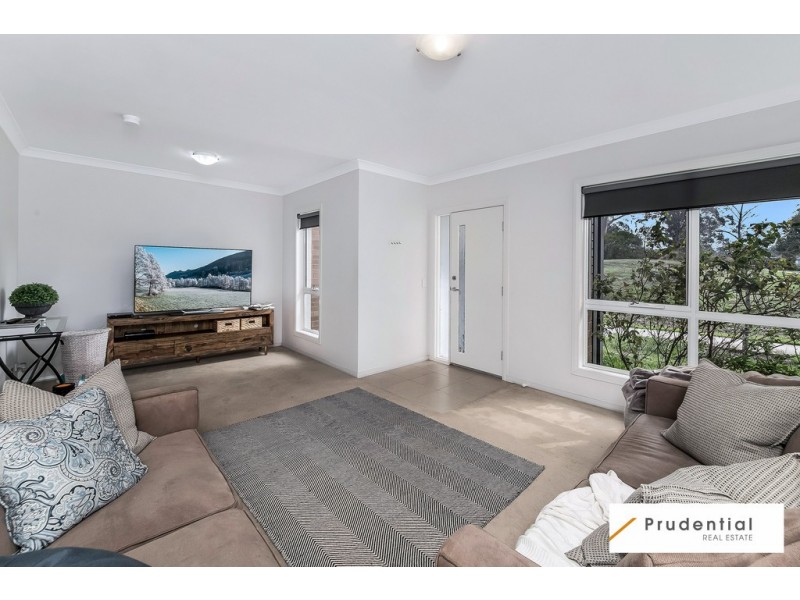 4 Horace Street, Middleton Grange NSW 2171