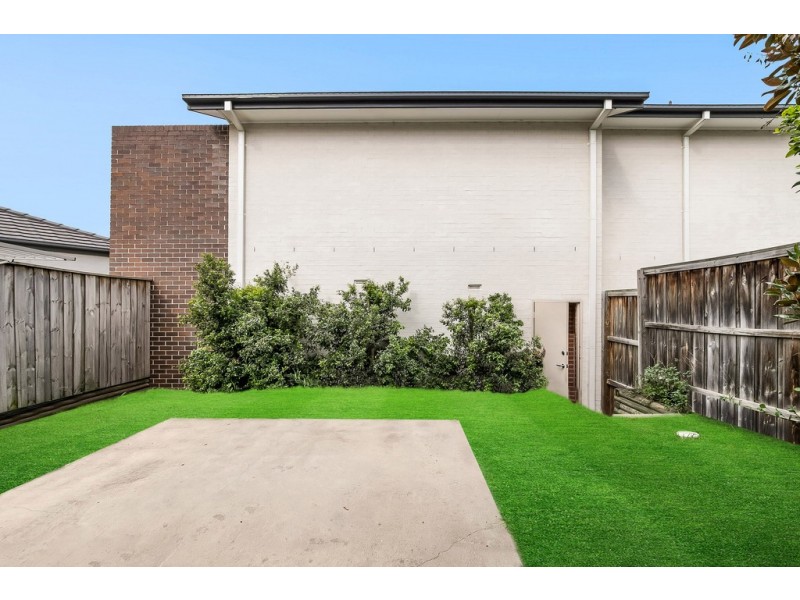 4 Horace Street, Middleton Grange NSW 2171