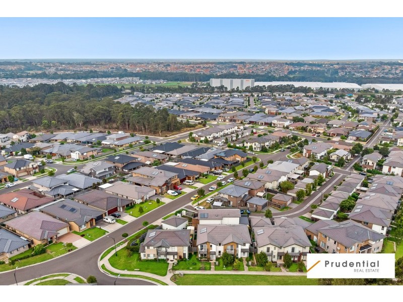 4 Horace Street, Middleton Grange NSW 2171