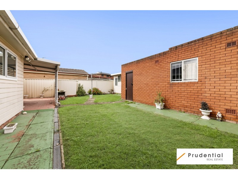 1 Supply Avenue, Lurnea NSW 2170