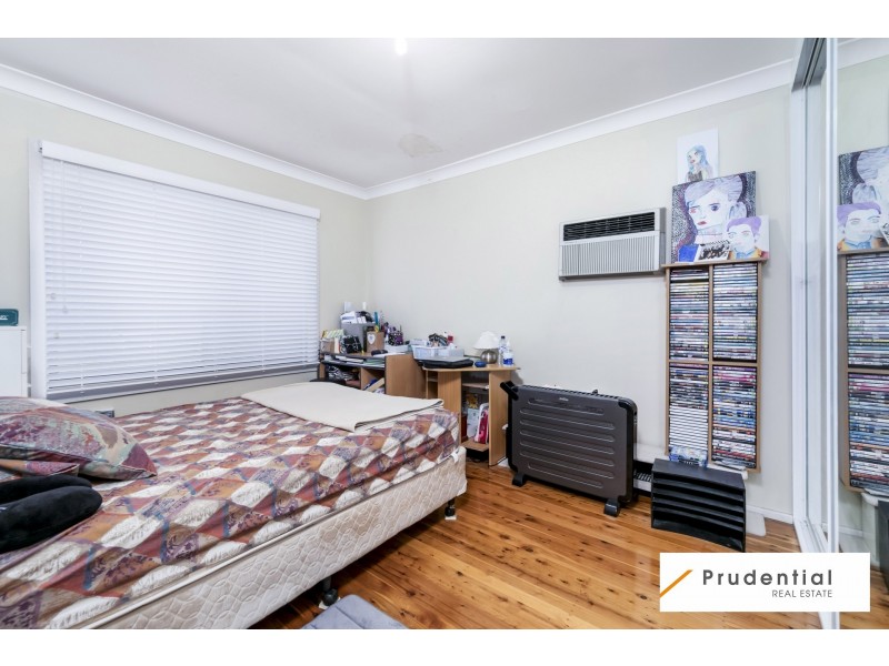 3 Sunset Avenue, Lurnea NSW 2170