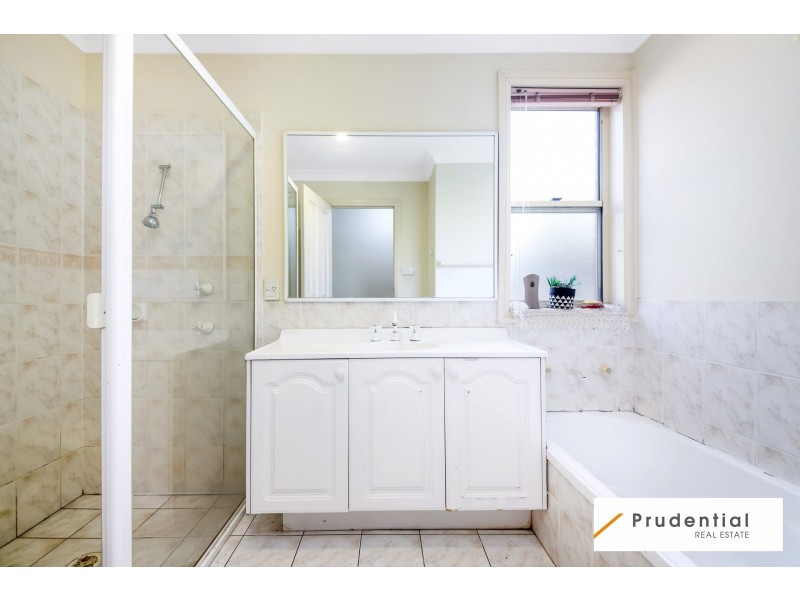 18 Foxgrove Avenue, Casula NSW 2170