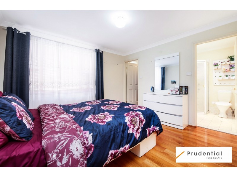 18 Foxgrove Avenue, Casula NSW 2170