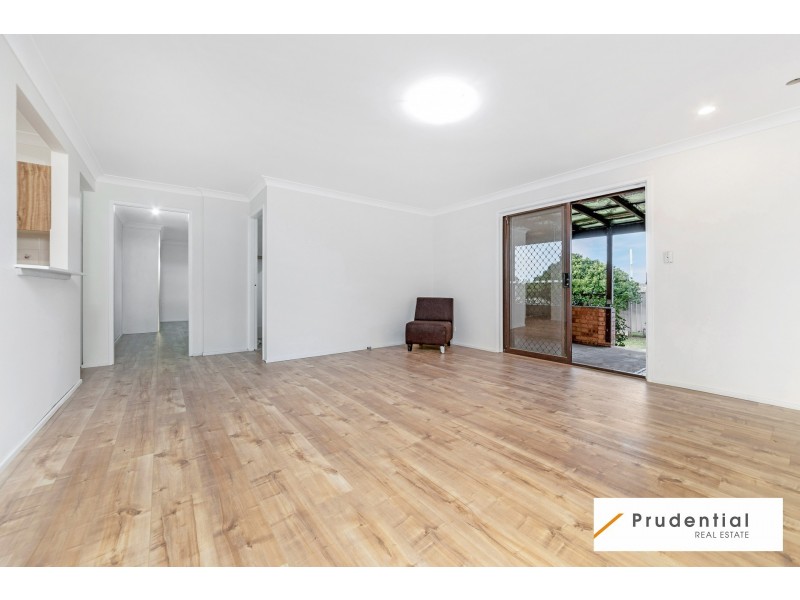 4 Portia Close, Rosemeadow NSW 2560