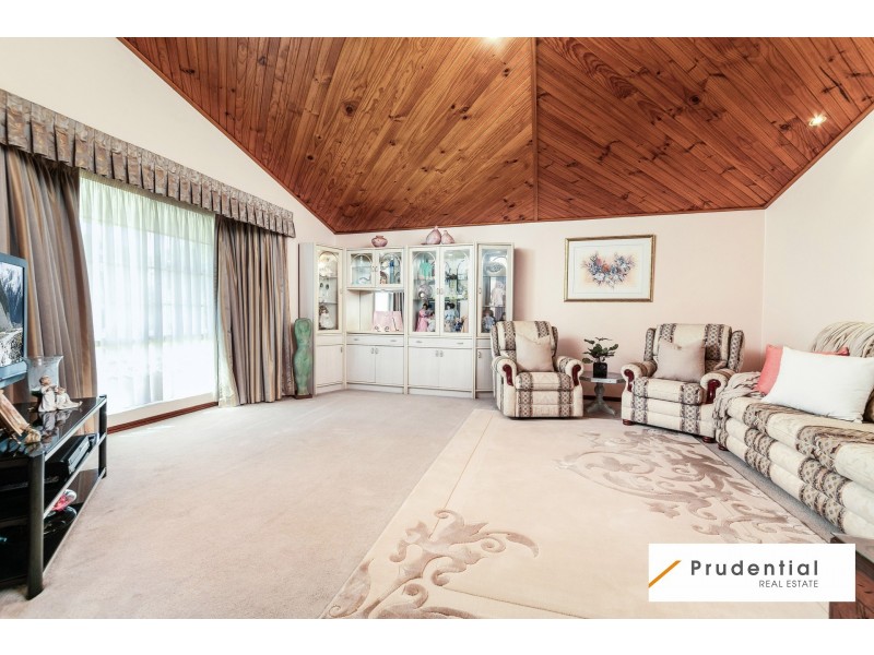8 Ironbark Avenue, Casula NSW 2170