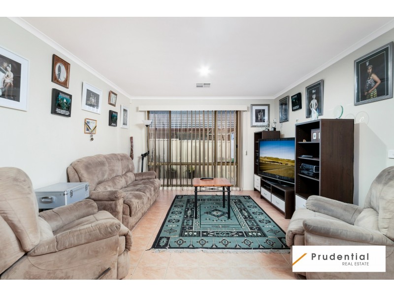 2 Sarah Hollands Drive, Horningsea Park NSW 2171