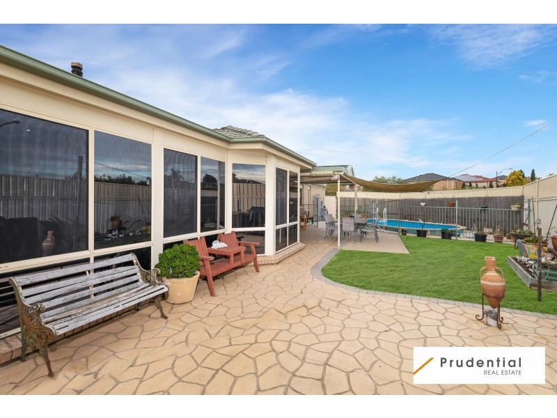 2 Sarah Hollands Drive, Horningsea Park NSW 2171