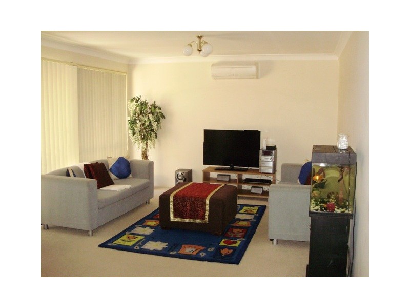 24 Horningsea Park Dr, Horningsea Park NSW 2171