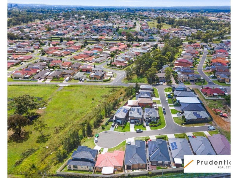 16 Split Close, Prestons NSW 2170
