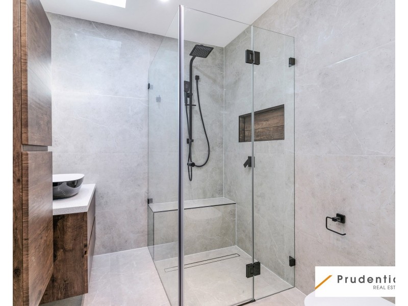 87 Congressional Drive, Liverpool NSW 2170