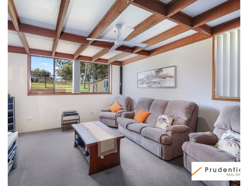 8 Ayshford Street, Casula NSW 2170