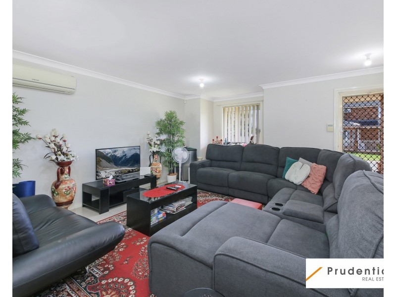 7a Cordelia Crescent, Green Valley NSW 2168