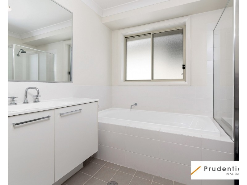 12 Lockheed Avenue, Middleton Grange NSW 2171