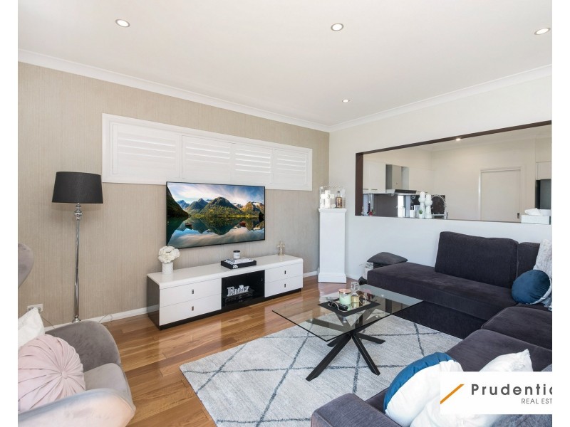 23 Sierra Avenue, Middleton Grange NSW 2171