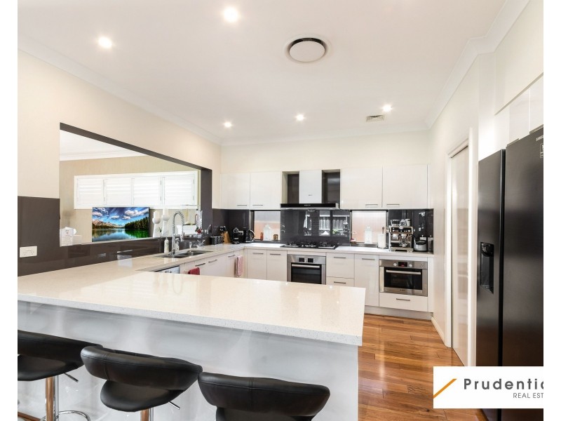 23 Sierra Avenue, Middleton Grange NSW 2171