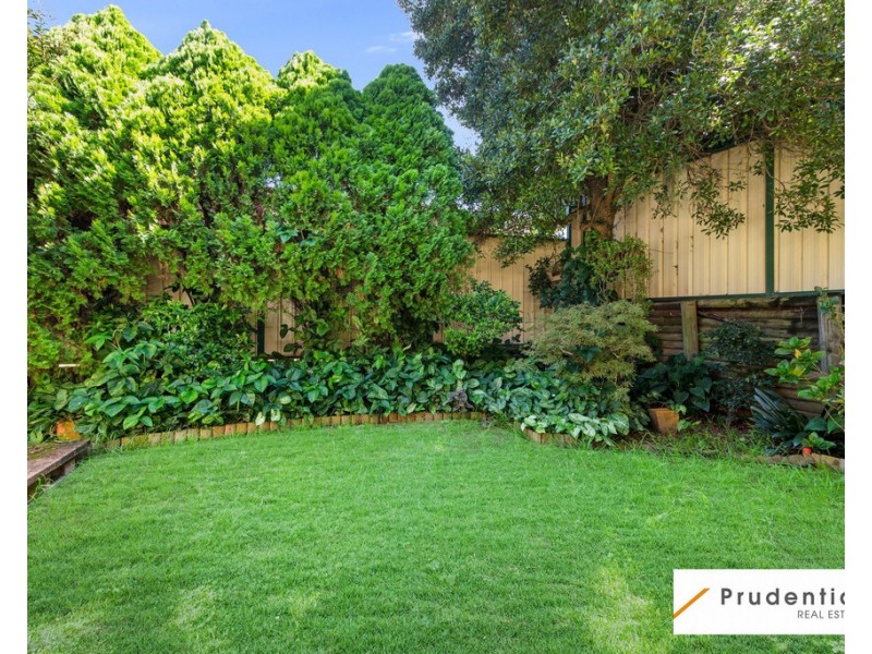 4/182 Leacocks Lane, Casula NSW 2170