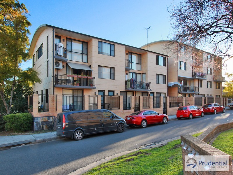 8/11-13 Charles St, Liverpool NSW 2170