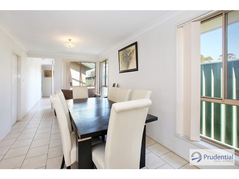 62 Box Rd, Casula NSW 2170