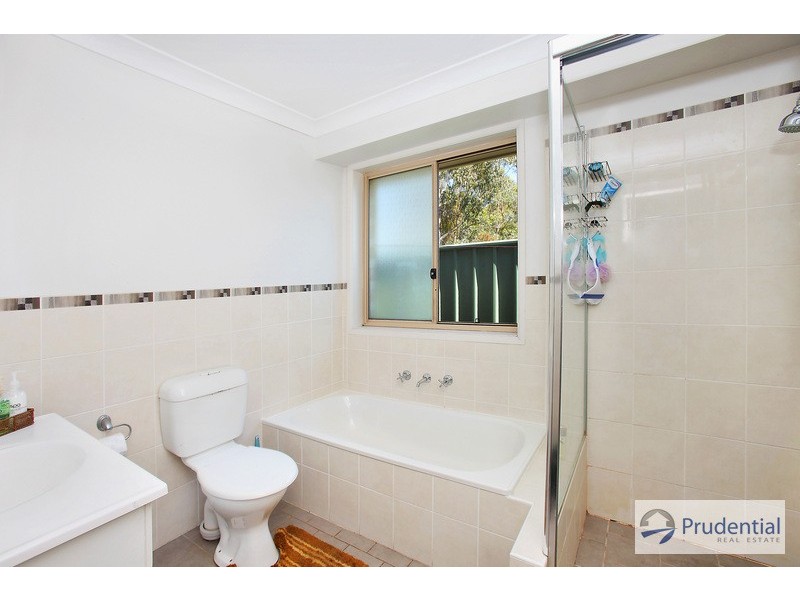62 Box Rd, Casula NSW 2170