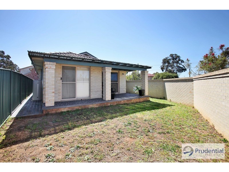 62 Box Rd, Casula NSW 2170