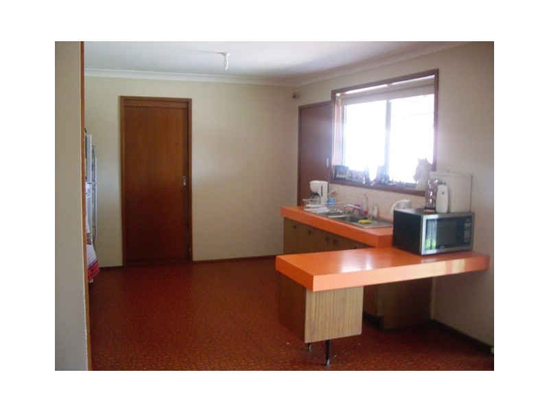 165 Nuwarra Rd, Moorebank NSW 2170