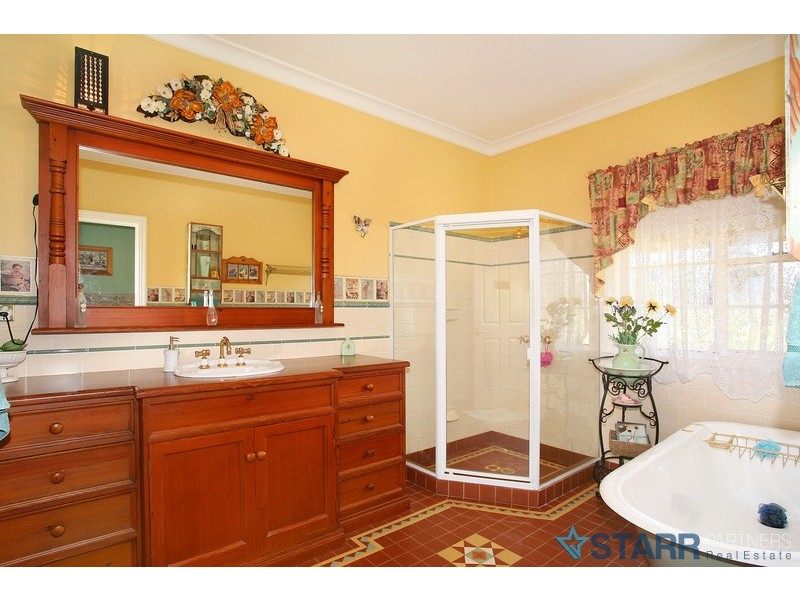 24 Curtis Lane, Catherine Field NSW 2557