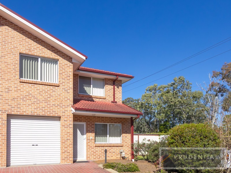 8/200 Heathcote Rd, Hammondville NSW 2170