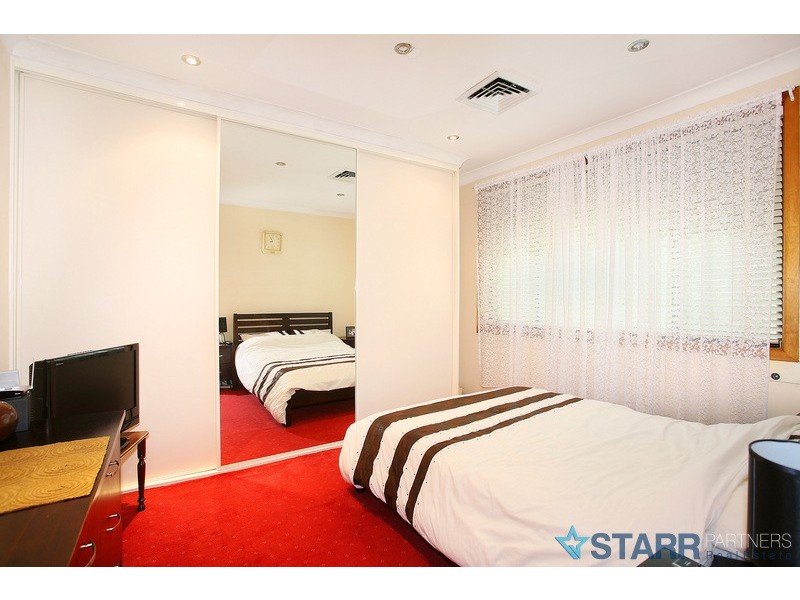 14 Deerwood Ave, Liverpool NSW 2170