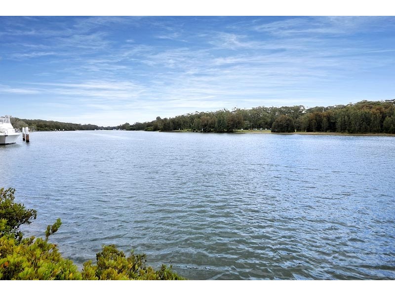 26B St George Cres, Sandy Point NSW 2172