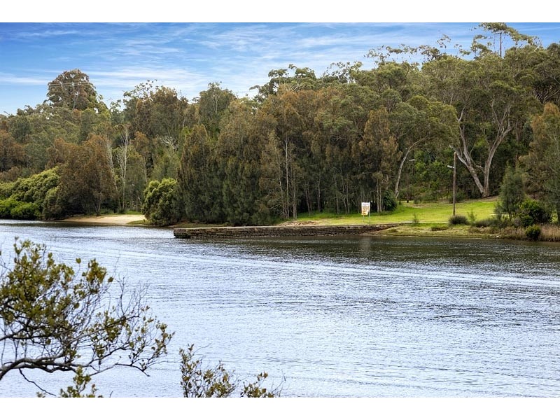 26B St George Cres, Sandy Point NSW 2172
