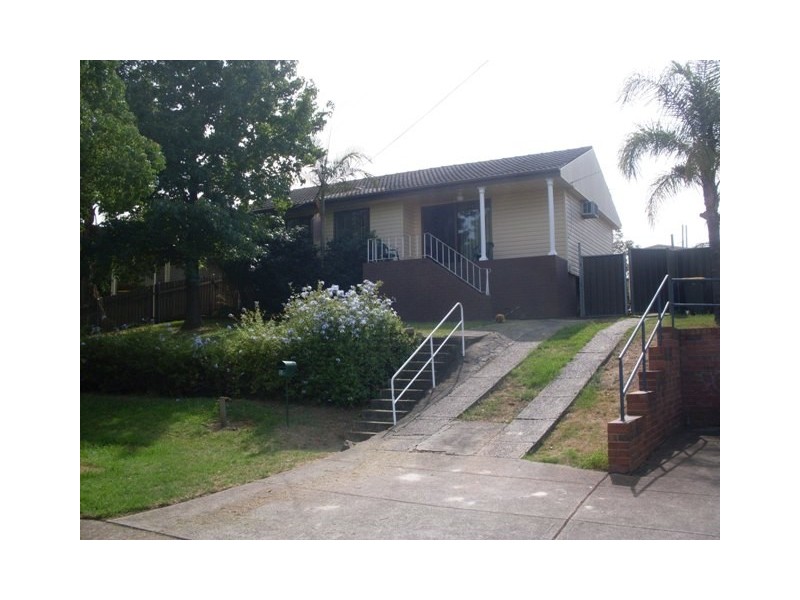 24 Parsons St, Ashcroft NSW 2168