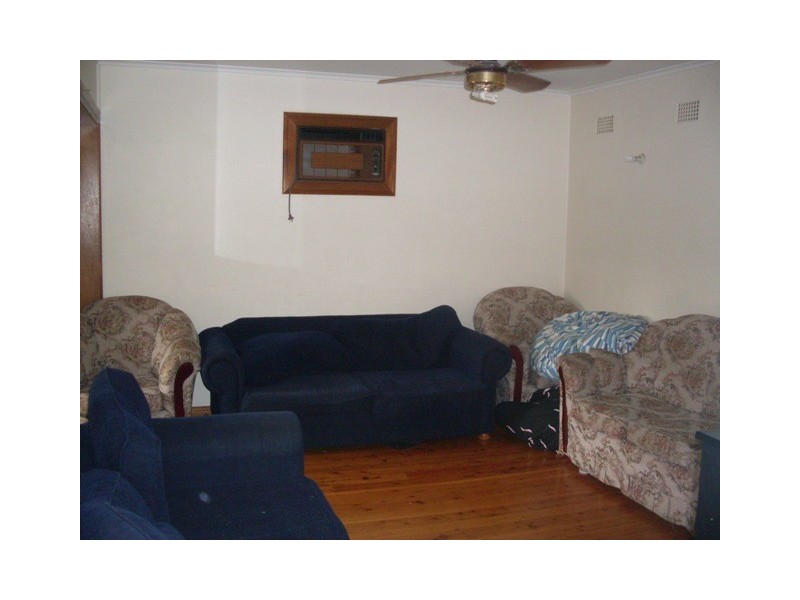 24 Parsons St, Ashcroft NSW 2168