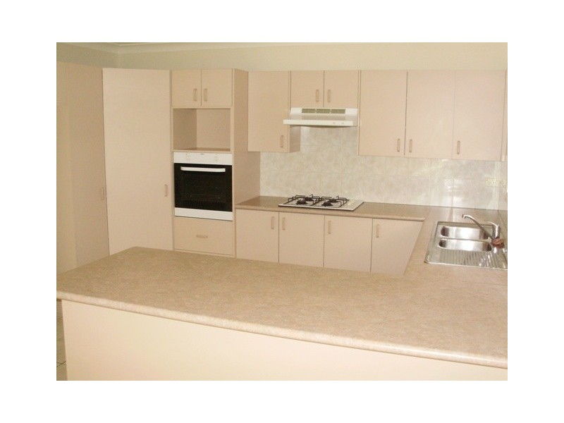 2 O’Keefes Pl, Horningsea Park NSW 2171